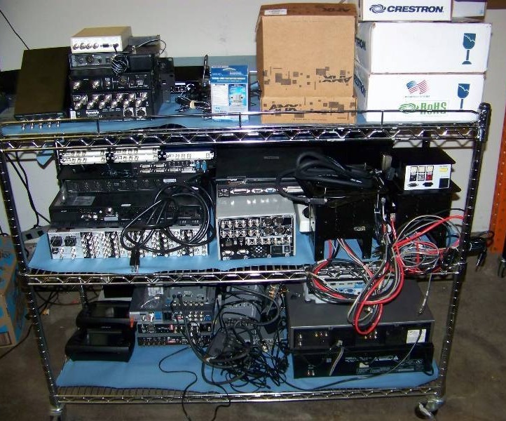 lot 88 image: Miscellaneous lot of Audio  Video items - WORKING and for PARTSREPAIR