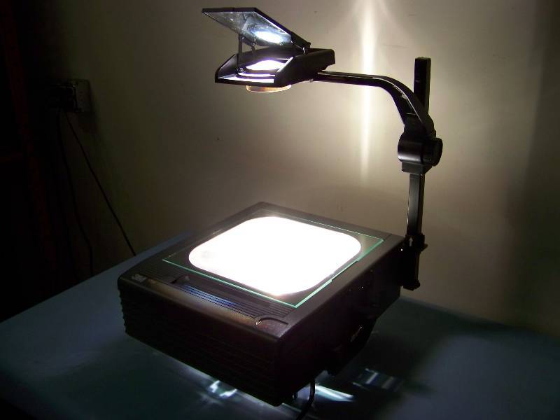 3M, Overhead Projector with Dual Bulbs and Protective Cover 232 40