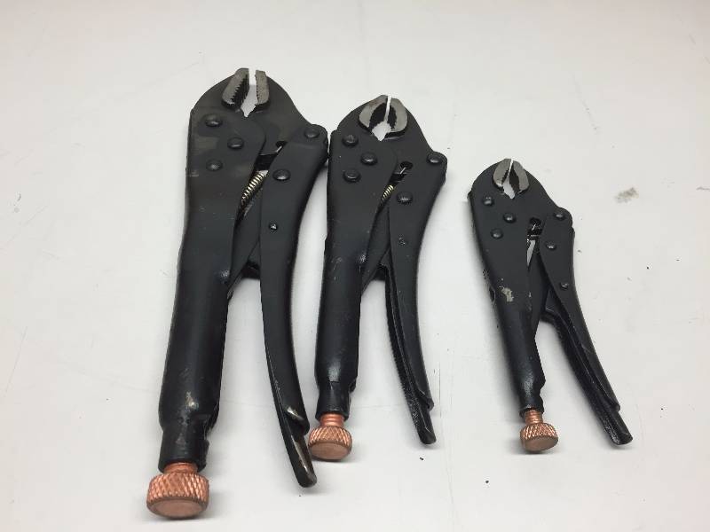 GRIP 4 ASSORTED SIZE VISE GRIPS