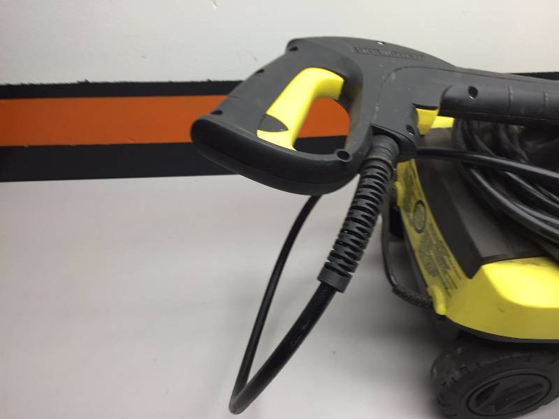 KARCHER ELECTRIC PRESSURE WASHER 1800 PSI