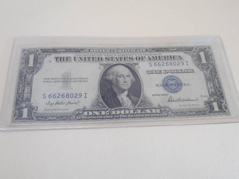 1935 F - United States $1.00 Silver...