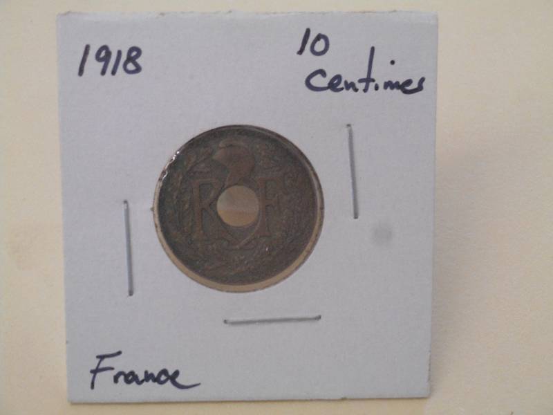 1918 - France - 10 Centavos...
