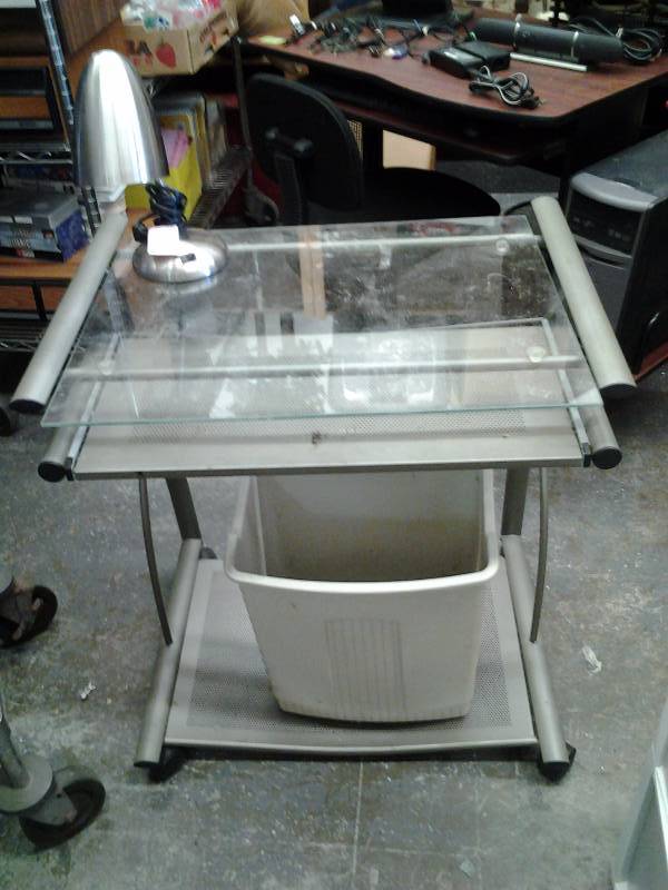 Computer Work Station With Lamp & Trash Can