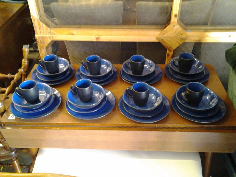 Dishes Blue & Black 4 Piece Service For 8