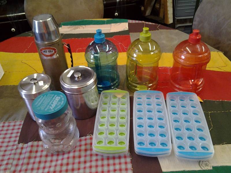 New Silicone Ice Trays, Big Drink Bottles, Thermos, More