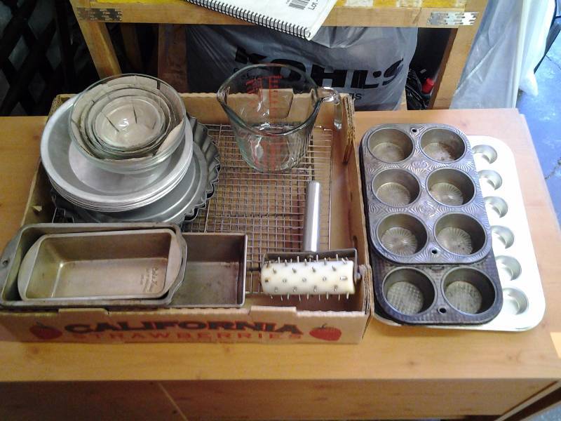Box Lot Bakeware, Muffin Tins, Cooling Racks, Pie Pans, Glass Bowls, Measuring. More