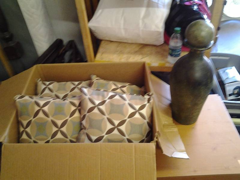4-Decorative throw Pillows (Like New), Vase With Ball top (Has Been Repaired)