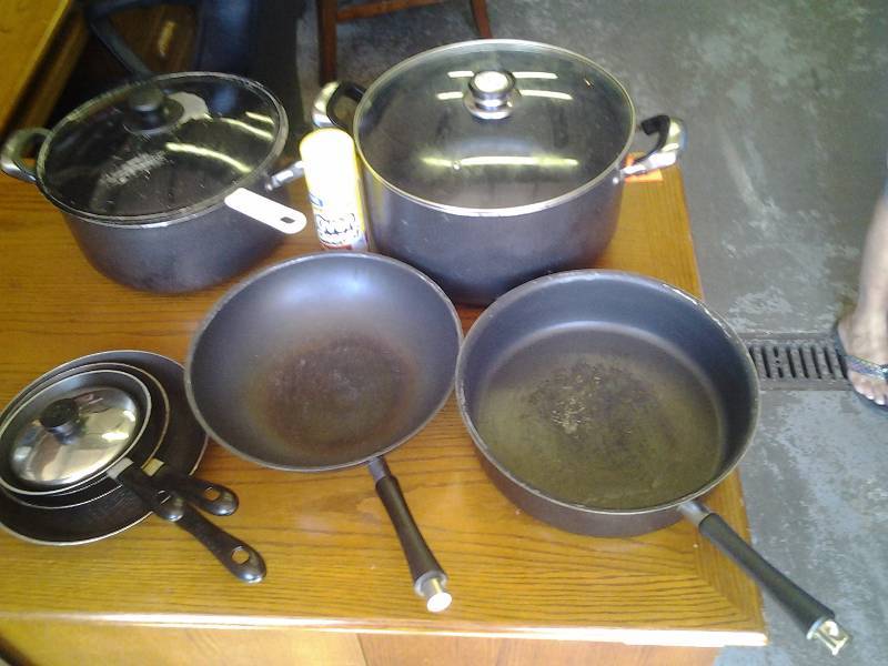 lot 24 image: Pots, Pans, Lids (Nordicware, T-Fal, Others)