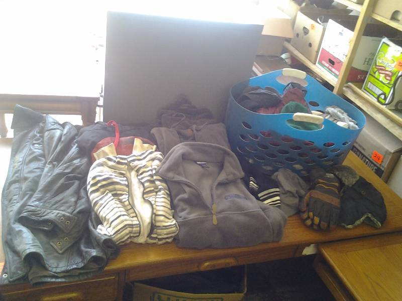 lot 43 image: Hamper Bag With Mostly Mens Hoodies, Jacket Size LXL Hats, Gloves, Scarves