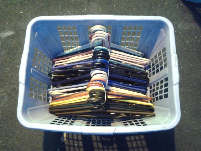 lot 44 image: Laundry Hamper With 4 Dozen Hangers