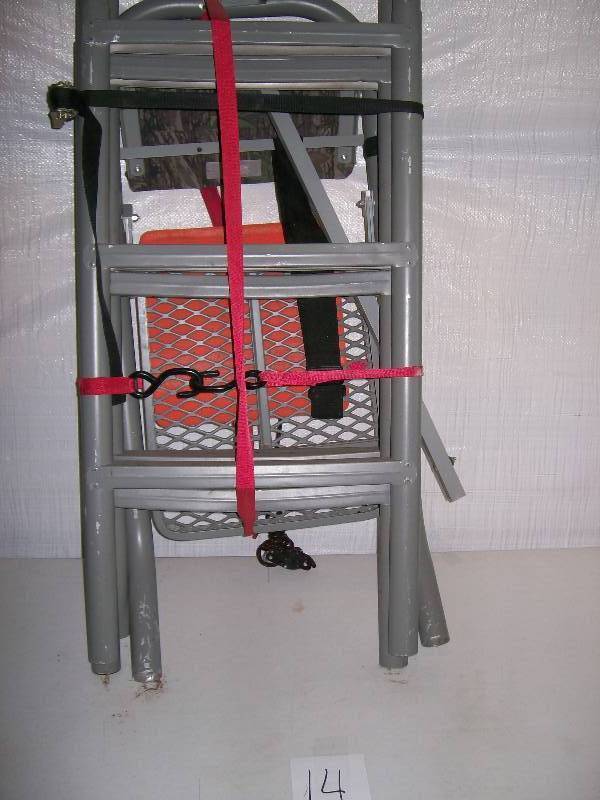 lot 14 image: Deer Stand