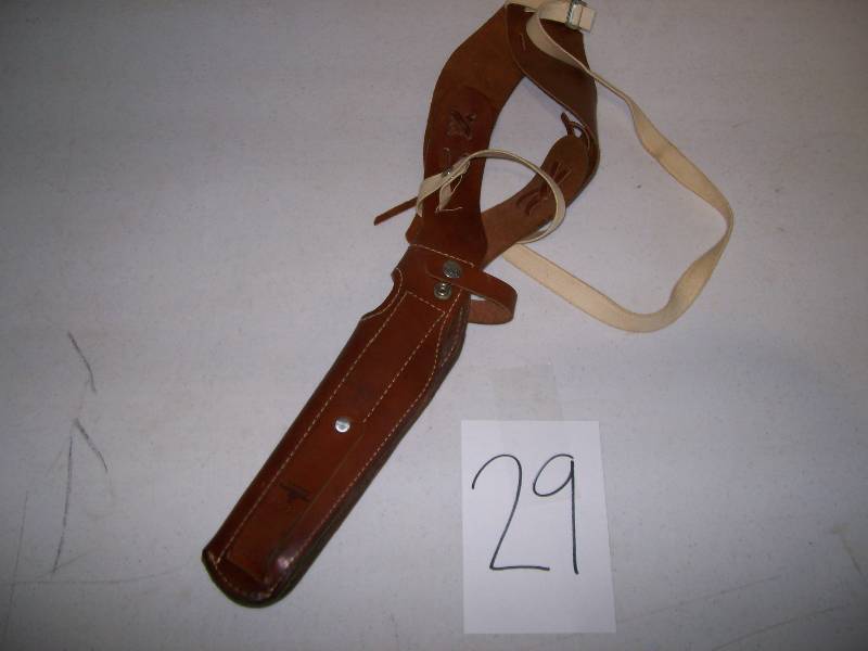 lot 29 image: Shoulder Holster