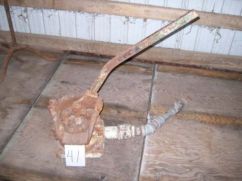 lot 41 image: hand pump