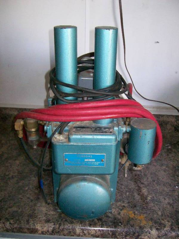 lot 44 image: Air Compressor