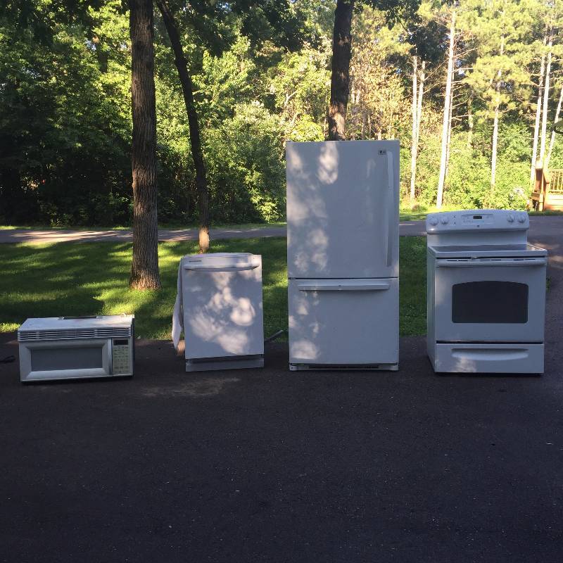 lot 5 image: Appliance Lot