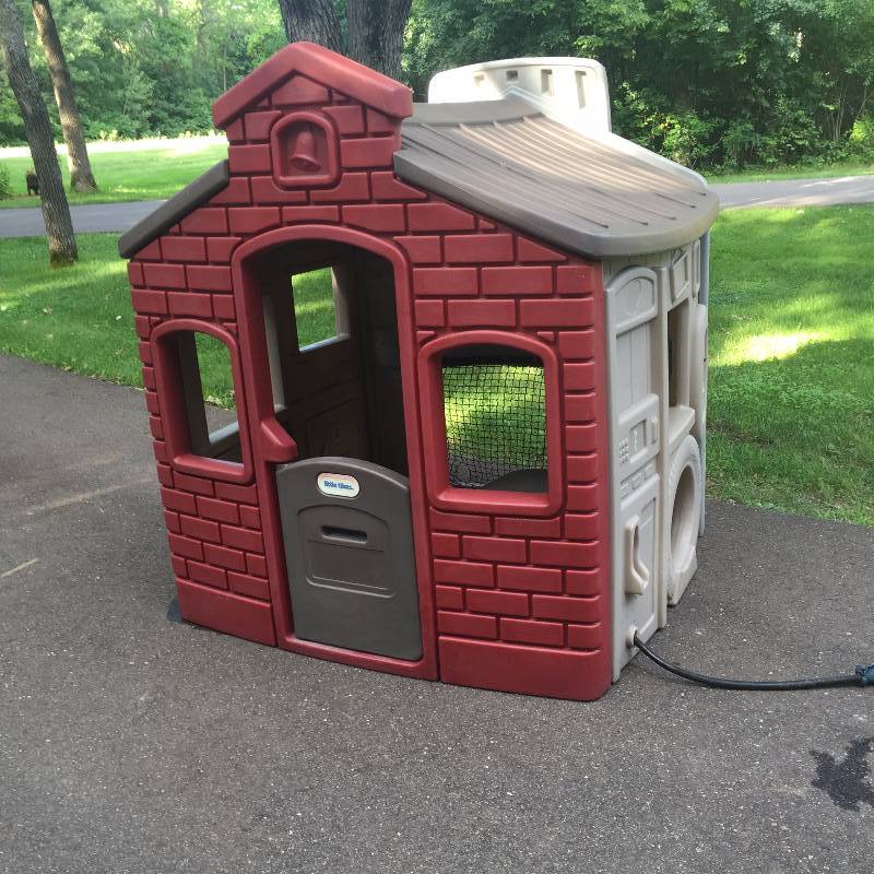 little tikes school house