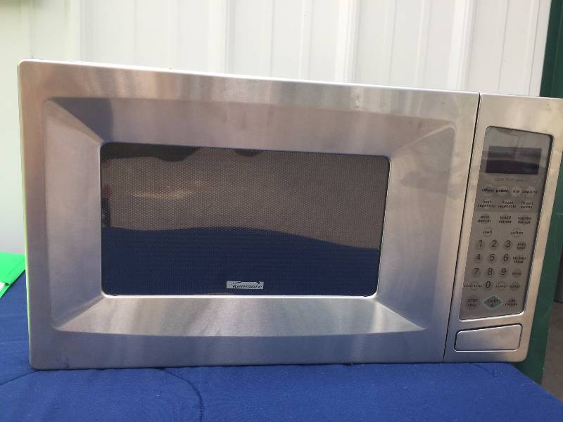 lot 36 image: Kenmore Microwave