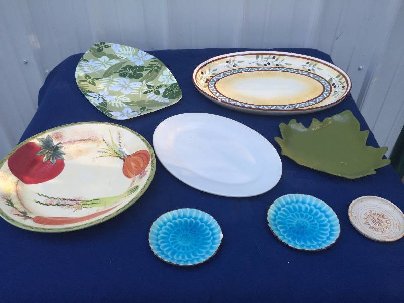 lot 69 image: Serving Platters