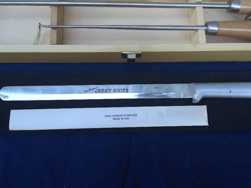 lot 81 image: Pig Tail Food Flipper