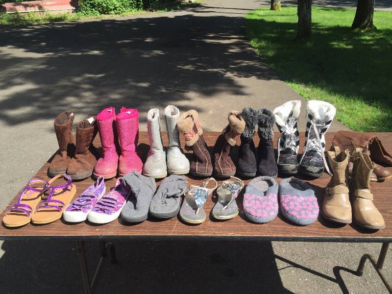 lot 91 image: Girl Shoe Lot Size 1213