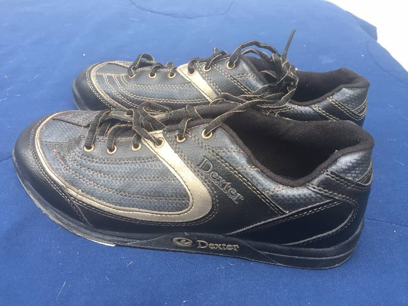 lot 106 image: Mens Bowling Shoes