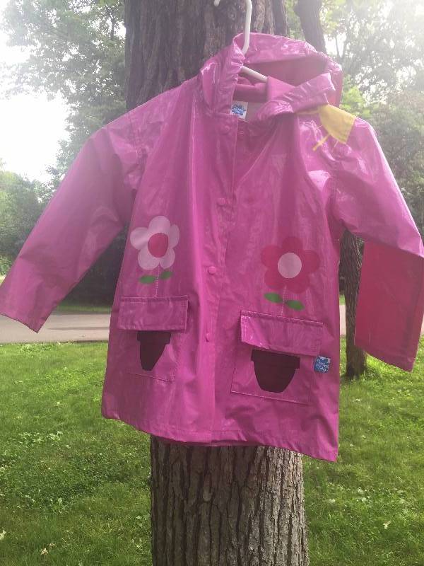 lot 120 image: Girls Rain Jacket
