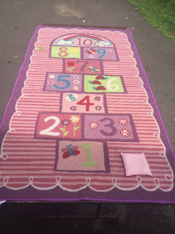 lot 151 image: Girls Hopscotch Rug and Bean bag