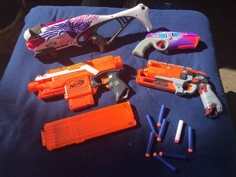 lot 160 image: Nerf Gun Lot