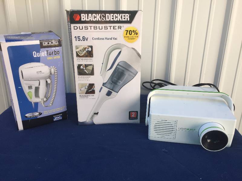 lot 171 image: Small appliance Lot