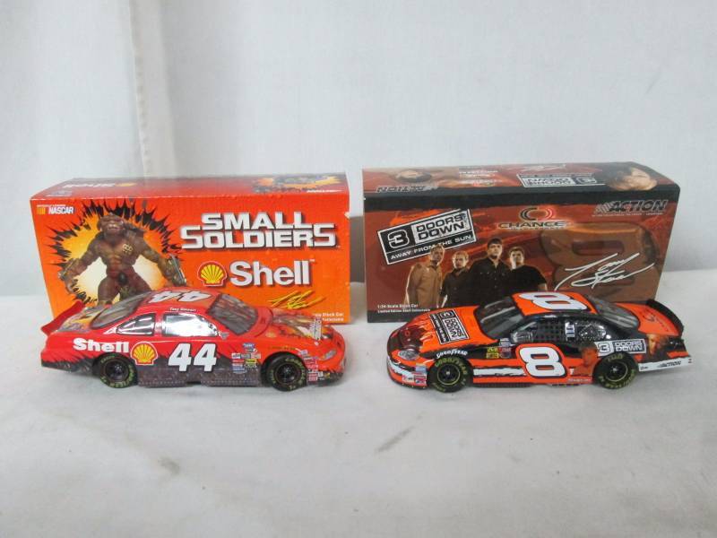 2 �- Tony Stewart Stock Cars