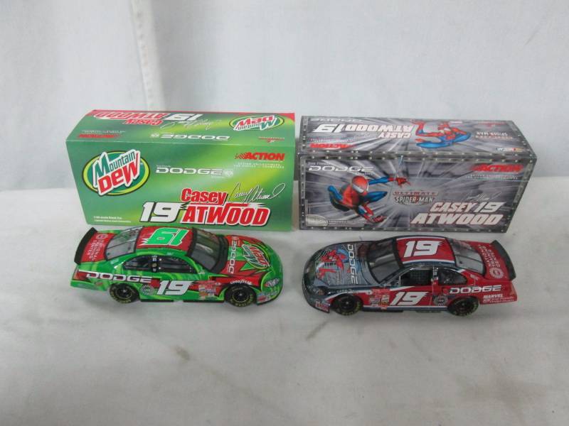 2 -� Casey Atwood Stock Cars