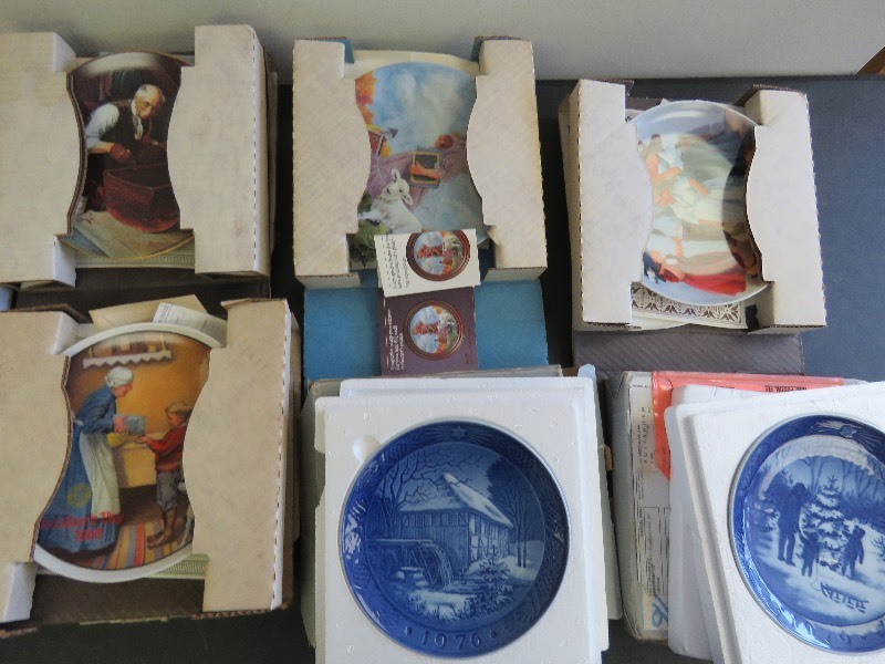 lot 293 image: Collector Plates