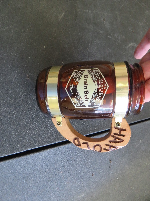 lot 312 image: Vintage Grain Belt Beer Mug