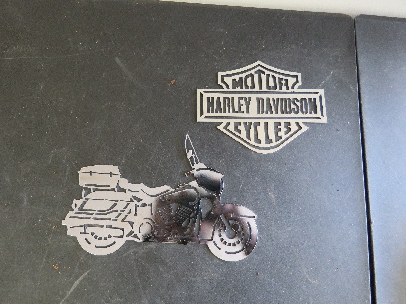 lot 325 image: Harley Davidson Lot