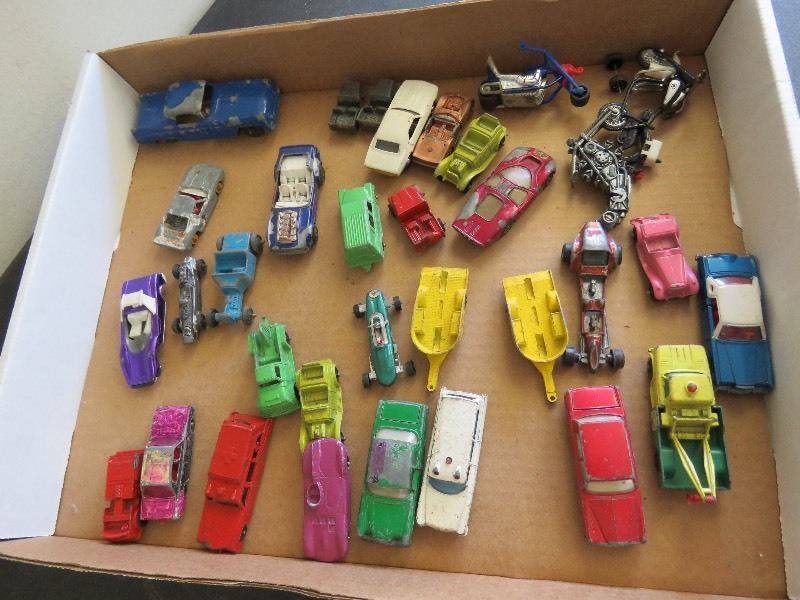 lot 339 image: Vintage Toy Cars