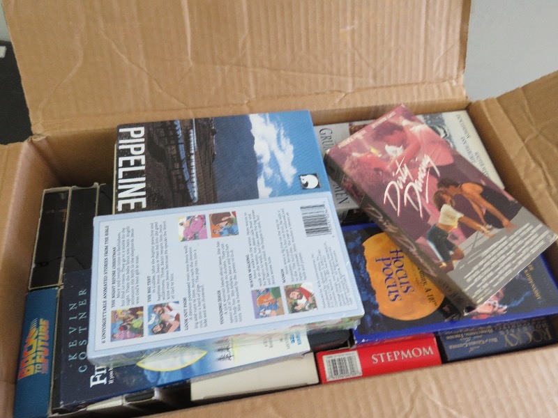 lot 353 image: Large VHS Movie Lot