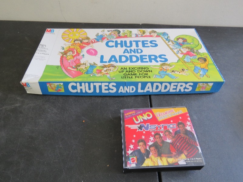 lot 365 image: Game Lot