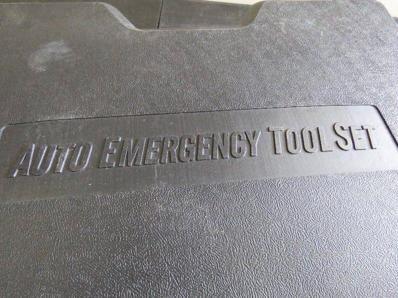 lot 384 image: Auto Energy Tool Set
