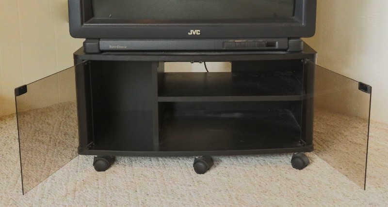 JVC Super Command TV & TV Stand (35 diagonal, works as it should)