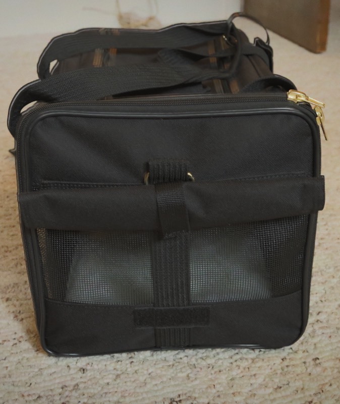 Small Traveling Pet Carrier (never used, carries pets up to about 1520 lbs.)