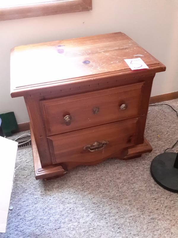 lot 5 image: Nice Solid wood night stand with drawers.. Needs a little TLC