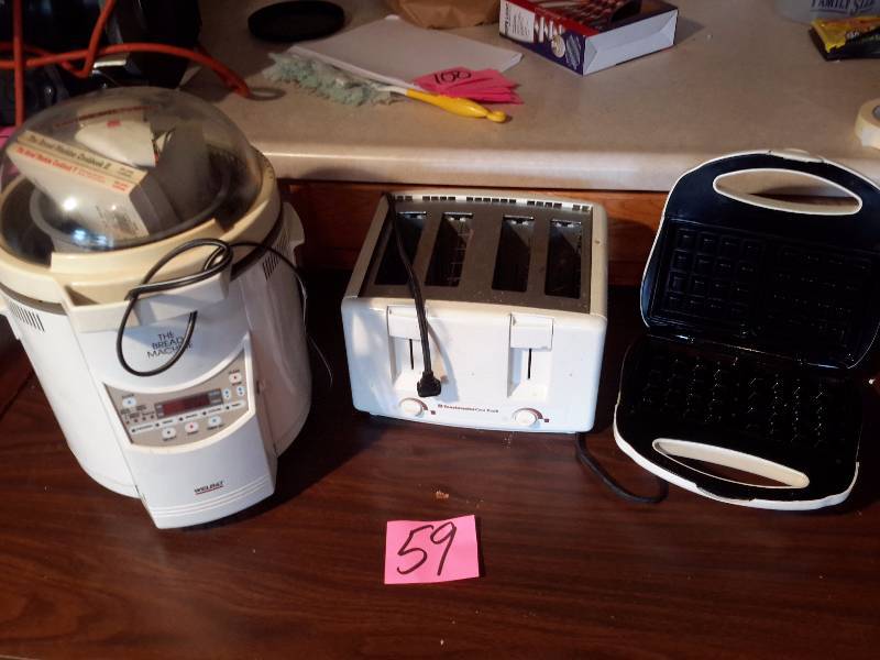lot 59 image: Bread Maker, Toaster (tested and works), Waffle Iron