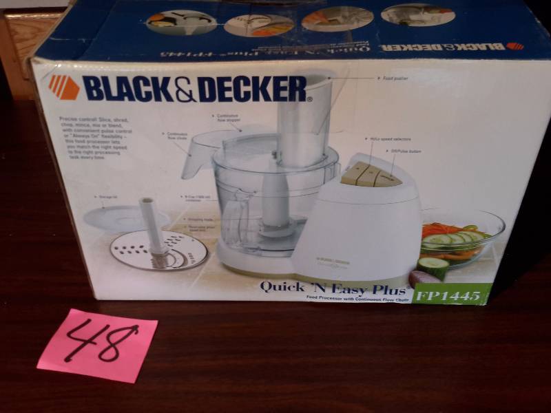 lot 48 image: Black and Decker Food Processor.. Untested, but look like it has barely been used.