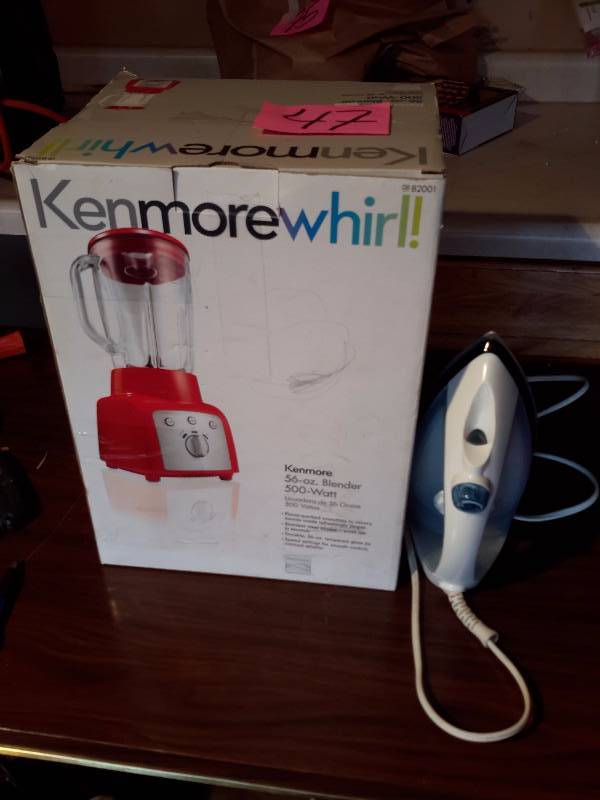 lot 47 image: Kenmore 56 oz. Blender.. Iron