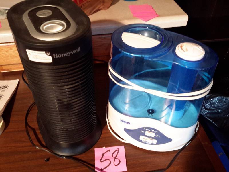 lot 58 image: Intertek, Air Cleaner.. Cold Air Humidifier