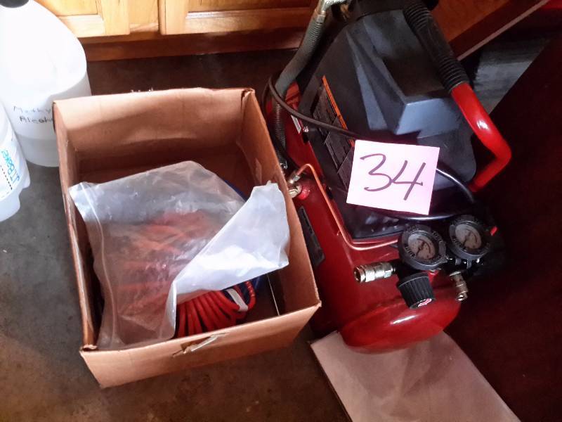 lot 34 image: POWERMATE VX 3 Gallon, 135 PSI Air Compressor.. Untested, but looks to be almost new
