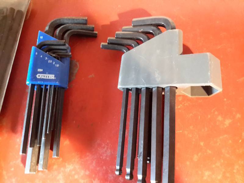 lot 30F image: Lot of Allen Wrenches.. Some Duplicates.. Nice Stocking Stuffers for the boys and girls