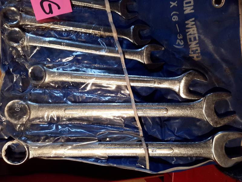 lot 30G image: Combination Wrench set.. COMPLETE.