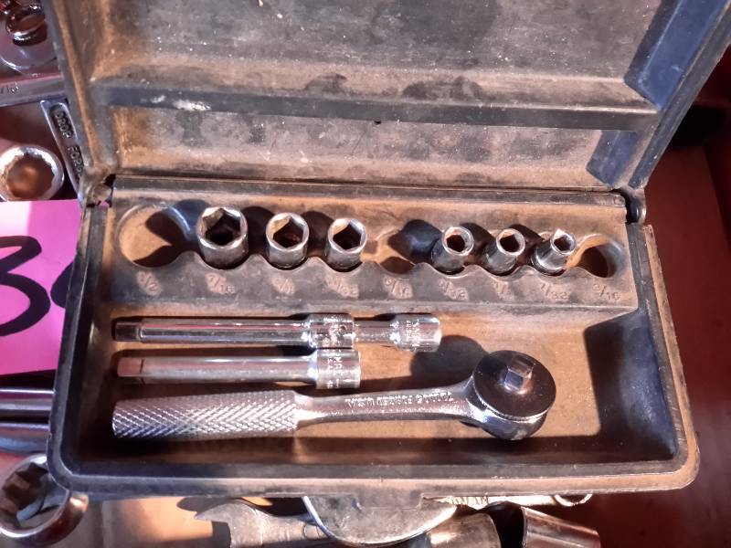 lot 30J image: Large lot of Misc. wrenches as pictured