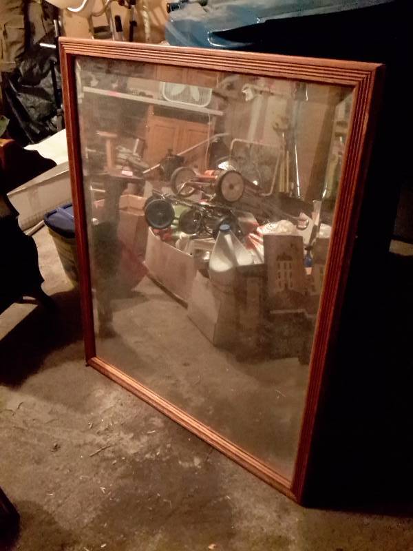 lot 2A image: Antique Mirror With Beveled Glass.. 31 in x 42in
